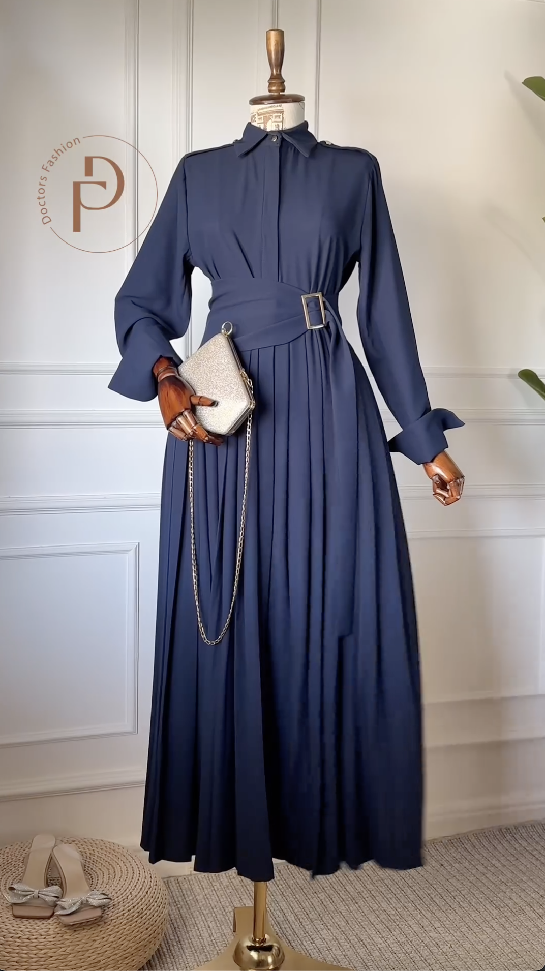 Queen Robe